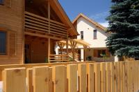 Family Panzio es Apartman Hazak - Ferienwohnung