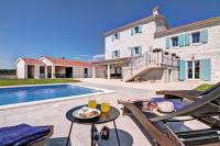 B&B Barat - Stone Villa Milic with private pool in Barat, Istria - Bed and Breakfast Barat
