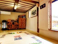 Studio with Garden View