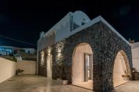 Apoplous Suite by K&K with Exterior Jacuzzi