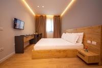 One-Bedroom Apartment with Balcony - No 1