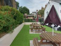 The Rifle Volunteer - Ferienwohnung Ware