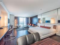 Beautiful High Rise Condo-307 - Bed and Breakfast