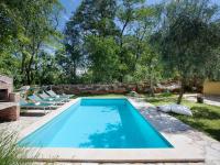 B&B Umag - Peaceful Holiday Home in Umag with Swimming Pool - Bed and Breakfast Umag