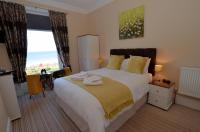 Standard Zimmer mit Kingsize-Bett