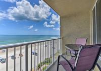 B&B Daytona Beach Shores - Oceanfront Studio with Balcony, Walk to Attractions! - Bed and Breakfast Daytona Beach Shores