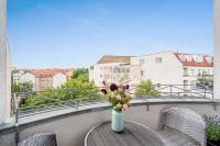 Apartment mit Balkon