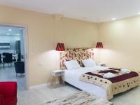 Apartament w willi Karczyn - noclegi dla miłośników natury i spokoju - B&B Karczyn