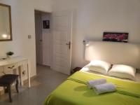 Chambre Double - Vue sur Piscine