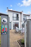 Greenwich Townhouse with Parking and Air-Con - Chambres d’hôtes Auckland