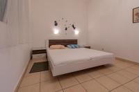 One-Bedroom Apartment Crikvenica 22 - B&B