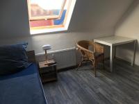 Camera Singola con Doccia e Servizi Igienici in Comune