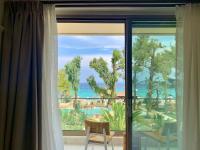 Executive Suite with Sea View and Indoor Hot Tub