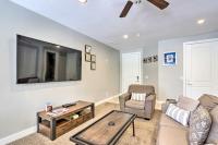 Luxury Downtown Moab Townhome w/ Pool Access! - Bed and Breakfast Moab