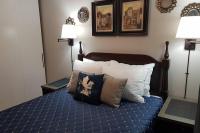 Sarnia's Hidden Gem - 3 BR/2 BA by College/Hwy/Arena - B&B Sarnia