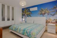 Appartamento con 3 Camere da Letto e con Vista