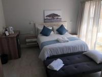 Camera Matrimoniale con Vista Giardino