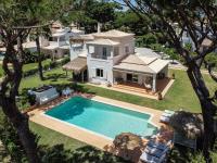 B&B Vilamoura - Villa Sunset,sleeps 9,heatable pool,walk to marina - Bed and Breakfast Vilamoura