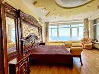 Будинок з 5 кімнатами та підземним гаражем у моря в Совіньйоні - B&B Odesa