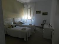 Twin Room with Shared Toilet