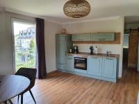 Apartamento con balcón