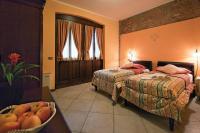 Camera Doppia con Letti Singoli