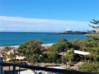 B&B Mooloolaba - Mooloolaba Beachfront Apartment in Sandcastles - Bed and Breakfast Mooloolaba