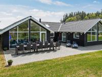 B&B Glesborg - 14 person holiday home in Glesborg - Bed and Breakfast Glesborg