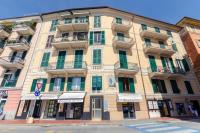 ALLA CASA ROSA AL MARE- Centrale a di fronte al mare- Emozionante- Garage privato gratuito a 800 mt- aria condizionata-wifi - Chambres d’hôtes