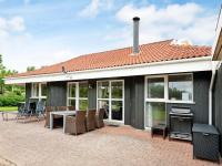 B&B Hejls - 8 person holiday home in Hejls - Bed and Breakfast Hejls