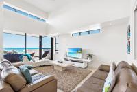 B&B Maroochydore - Beaches on Maroochy 1 Beach Parade - Bed and Breakfast Maroochydore