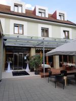 B&B Trnava - LONDON Boutique hotel & Restaurant - Bed and Breakfast Trnava