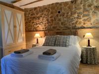 Casa Rural Ladrón de Semillas - B&B Elche de la Sierra
