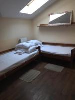 Familienzimmer mit Gemeinschaftsbad