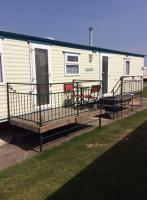 L&g caravan hire 8 BERTH SEALANDS FAMILYS ONLY AND THE LEAD PERSON MUST BE OVER 30 - Chambres d'hôtes Ingoldmells