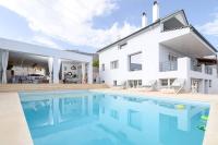 Luxurious Villa MALOMAR - Bed and Breakfast