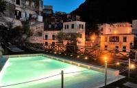 B&B Amalfi - Cartiera Apartment with Pool by AMALFIVACATION - Bed and Breakfast Amalfi