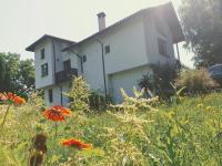 Guest House Ela - Bed and Breakfast Dolna Banya