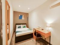 Double Compact Room