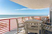 Luxury Unit - Top Floor Balcony on the Gulf- Crimson #302 - Ferienwohnung St. Pete Beach
