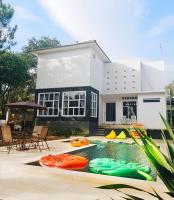 Villa Herrera Puncak - Chambres d’hôtes Puncak
