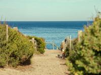 Back Beach Hideaway - B&B