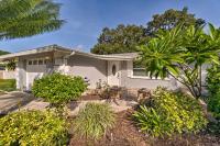 Peaceful Venice Villa with Patio - 2 Miles to Beach! - B&B Venice