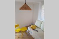 Ático de diseño sobre la Cala de las Sirenas!! - B&B