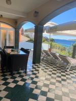 Appartamento con 3 Camere da Letto e Vista Mare