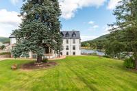 Historic Village, Rare Find, Amazing Views - Chambres d’hôtes Ballater