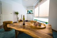 Luxury Mountain View Apartment - Bed and Breakfast