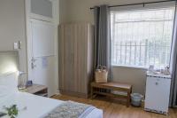 Queen Room with Pool View