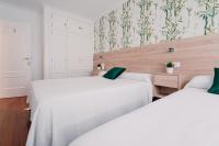 Basic Triple Room with Shared Bathroom