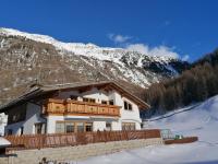Landhaus Alpenjäger - Bed and Breakfast Sölden
